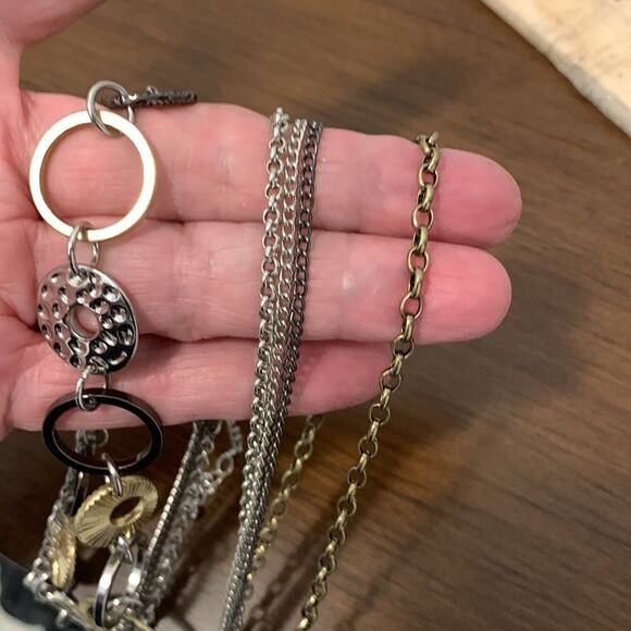 Lia Sophia jewelry bundle includes three necklaces - Picture 10 of 10